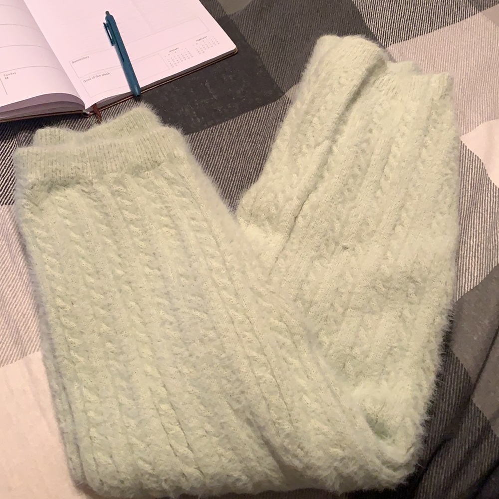 Elgin — Matching Sweater Set - Picture 3 of 3